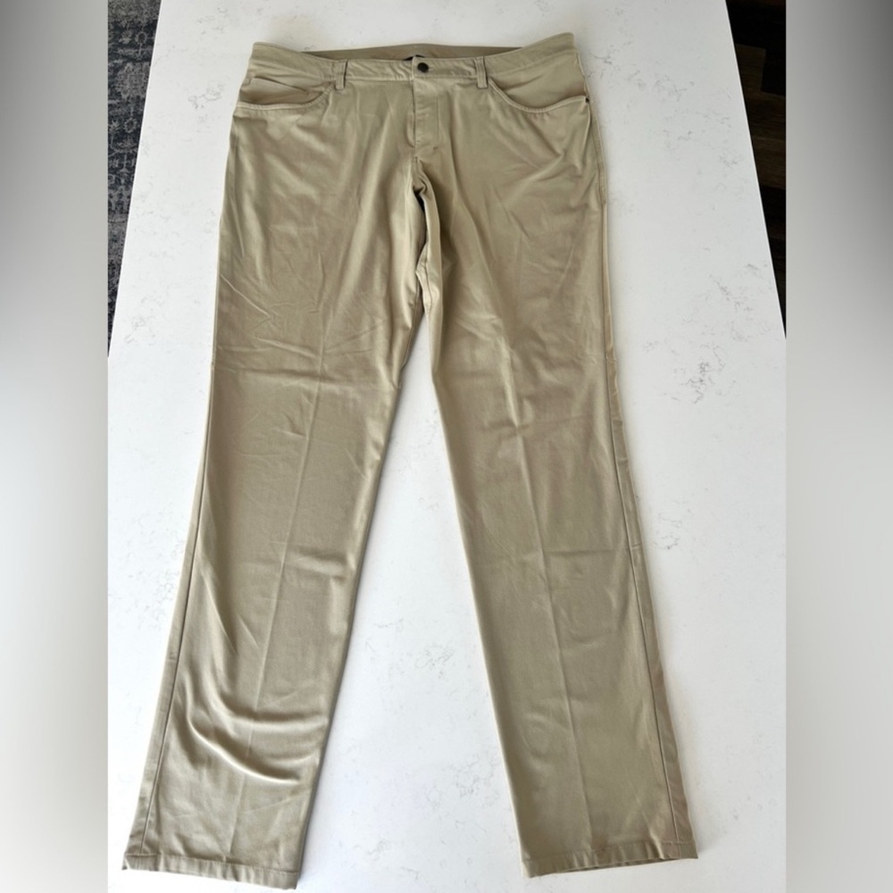Lululemon ABC Pants classic 37" L -Tofino Sand - Men's Size 40